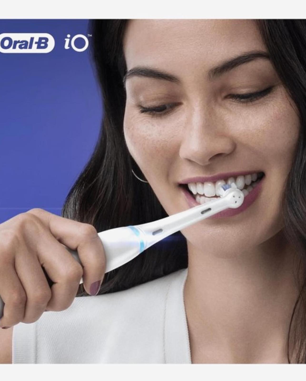 Oral-B iO Ultimate Clean - Opzetborstels - 4 Stuks - Opzetstukjes Tandenborstel Oral B